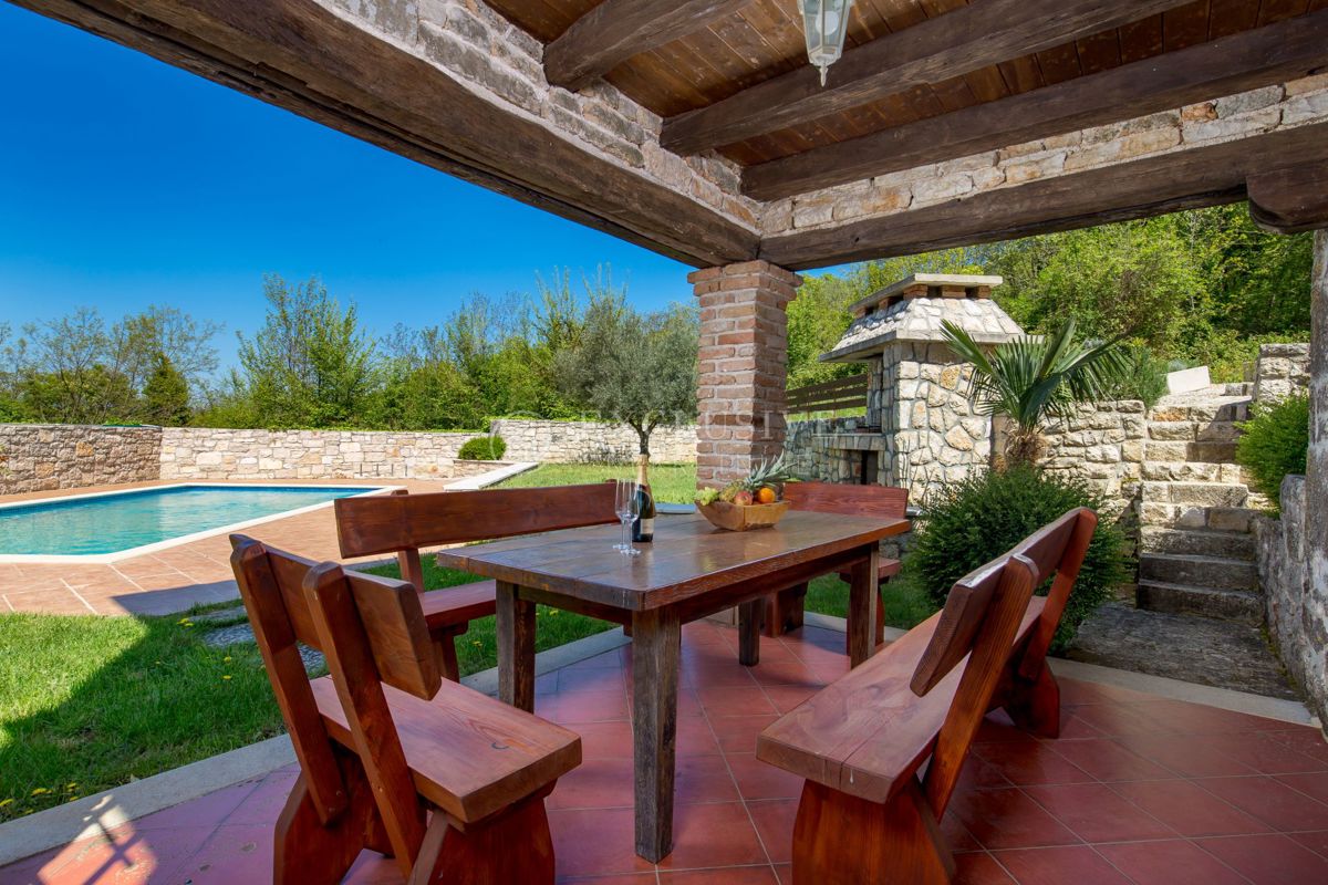 Hiša Brčići, Tinjan, 300m2