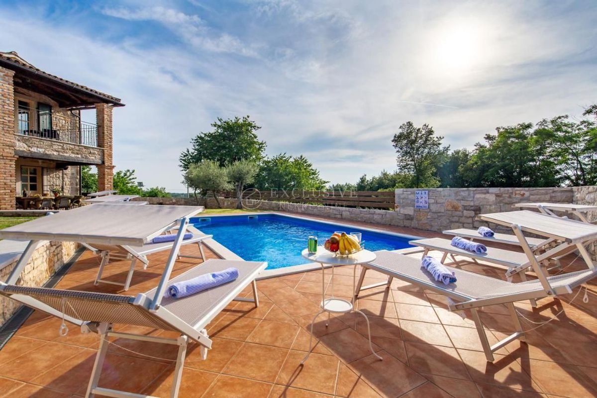 Hiša Brčići, Tinjan, 300m2