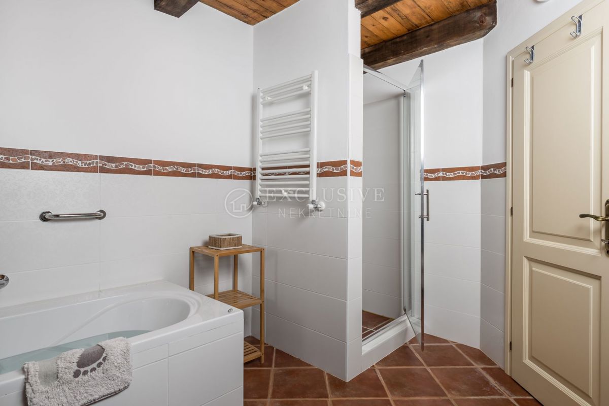 Hiša Brčići, Tinjan, 300m2