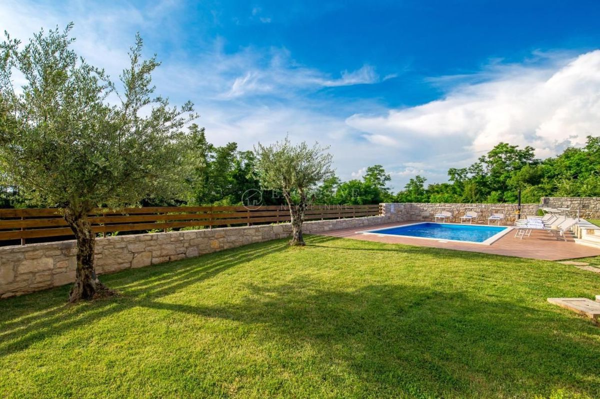 Hiša Brčići, Tinjan, 300m2