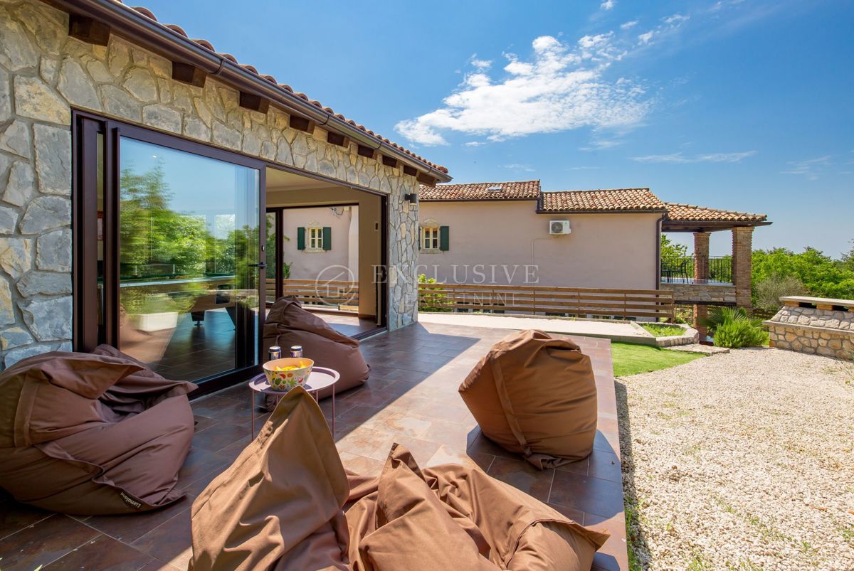 Hiša Brčići, Tinjan, 300m2
