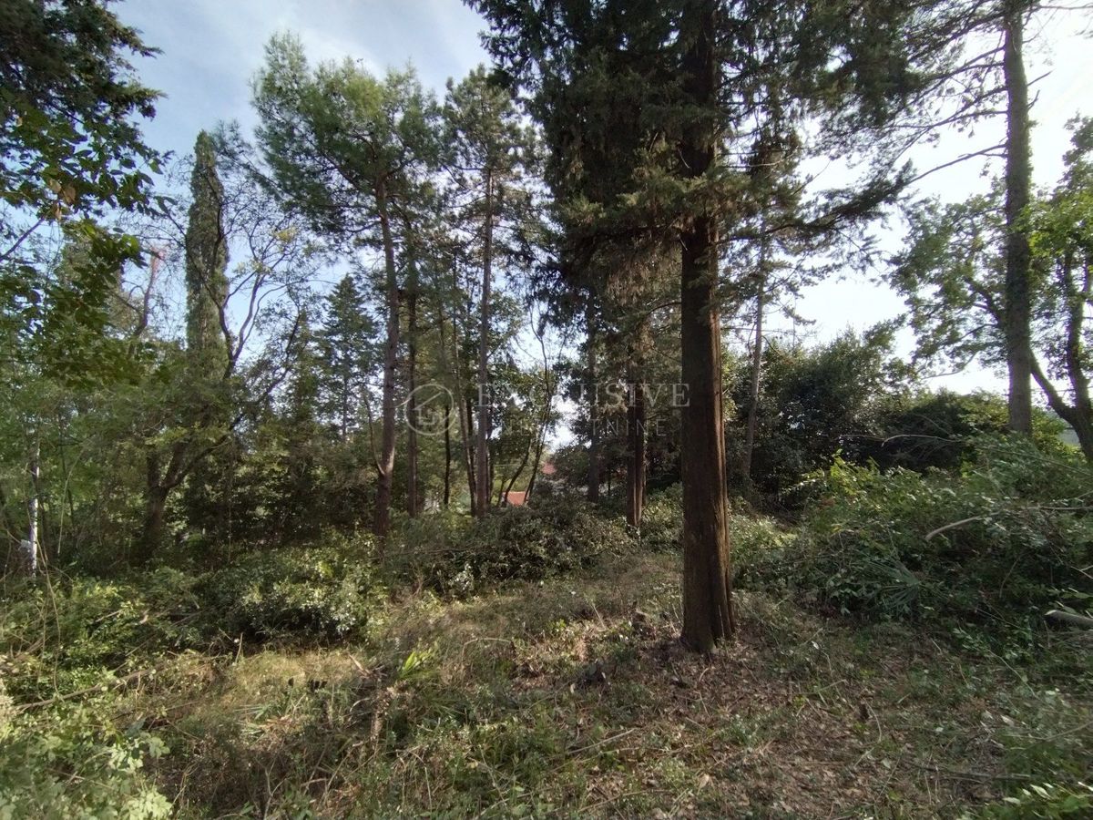 Zemljišče Opatija - Centar, Opatija, 1.276m2