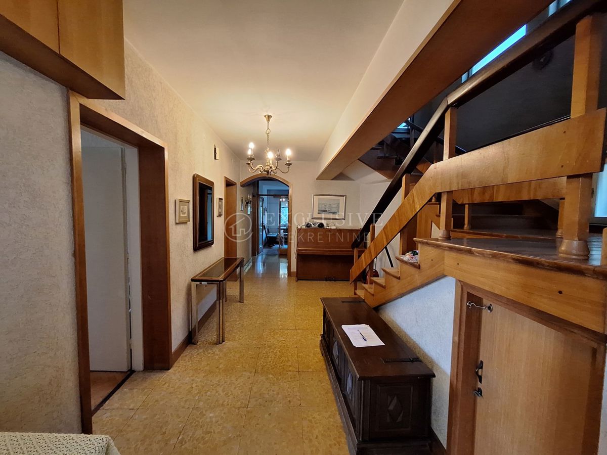 Hiša Selce, Crikvenica, 300m2