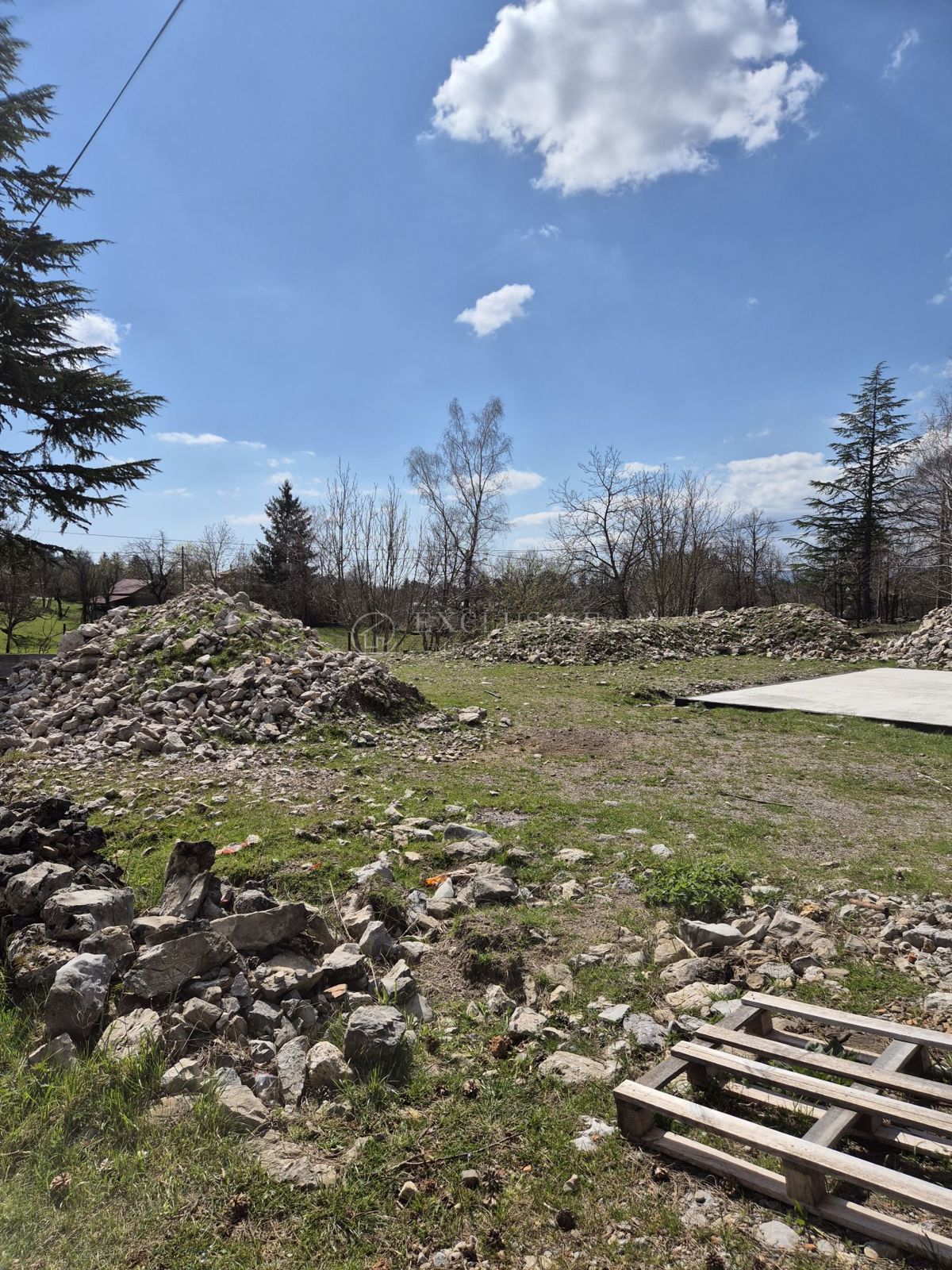 Zemljišče Klana, 1.100m2