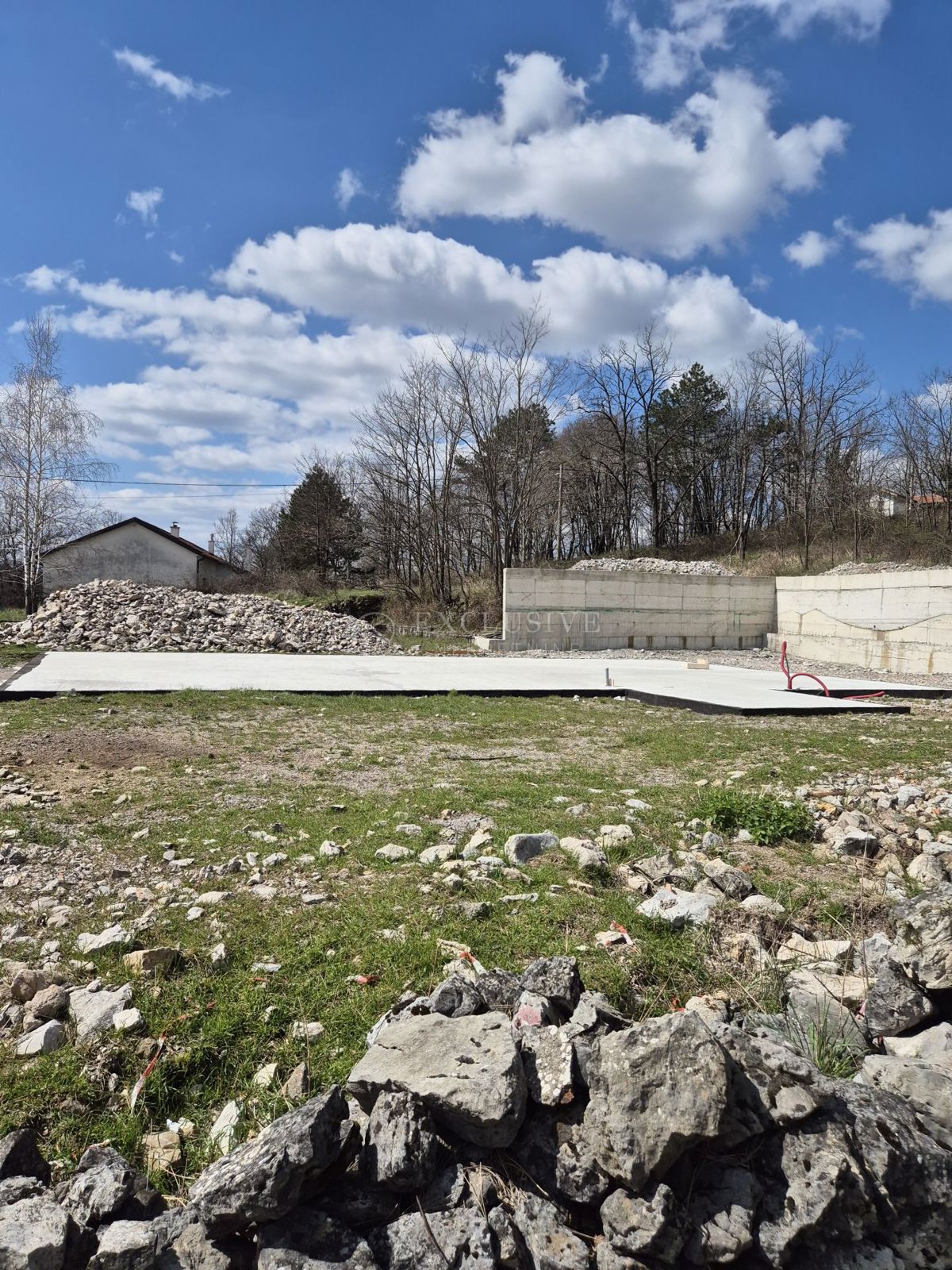 Zemljišče Klana, 1.100m2