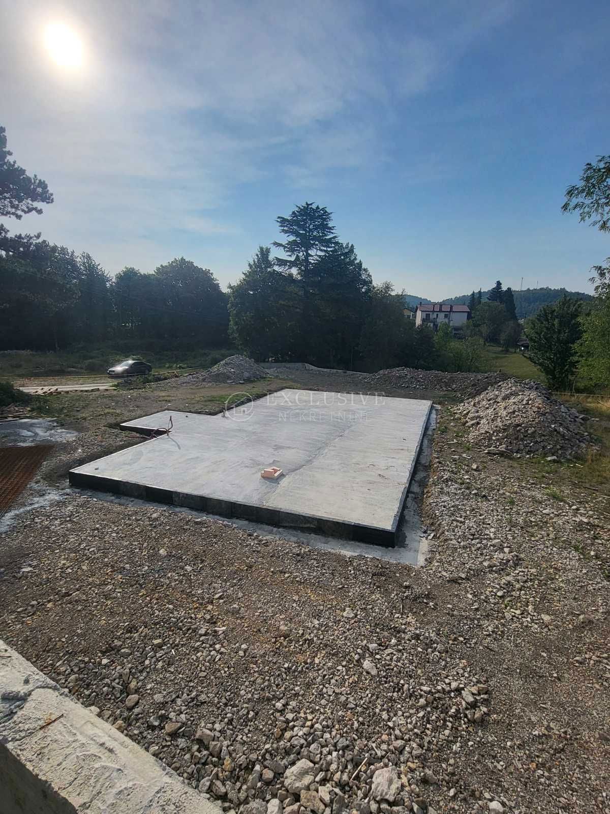 Zemljišče Klana, 1.100m2
