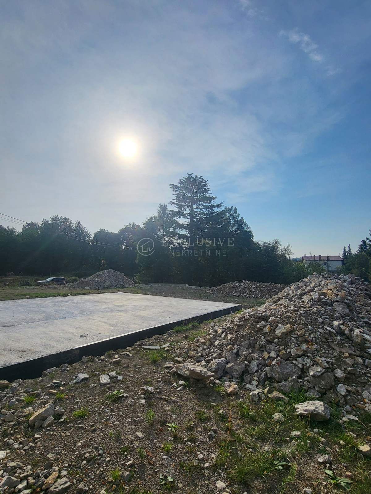 Zemljišče Klana, 1.100m2