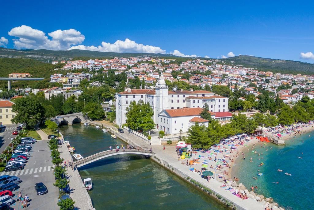 Zemljišče Crikvenica, 1.831m2