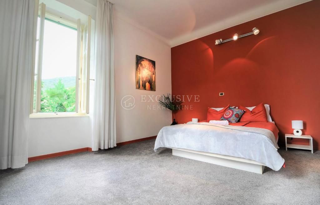 Stanovanje Opatija - Centar, Opatija, 200m2