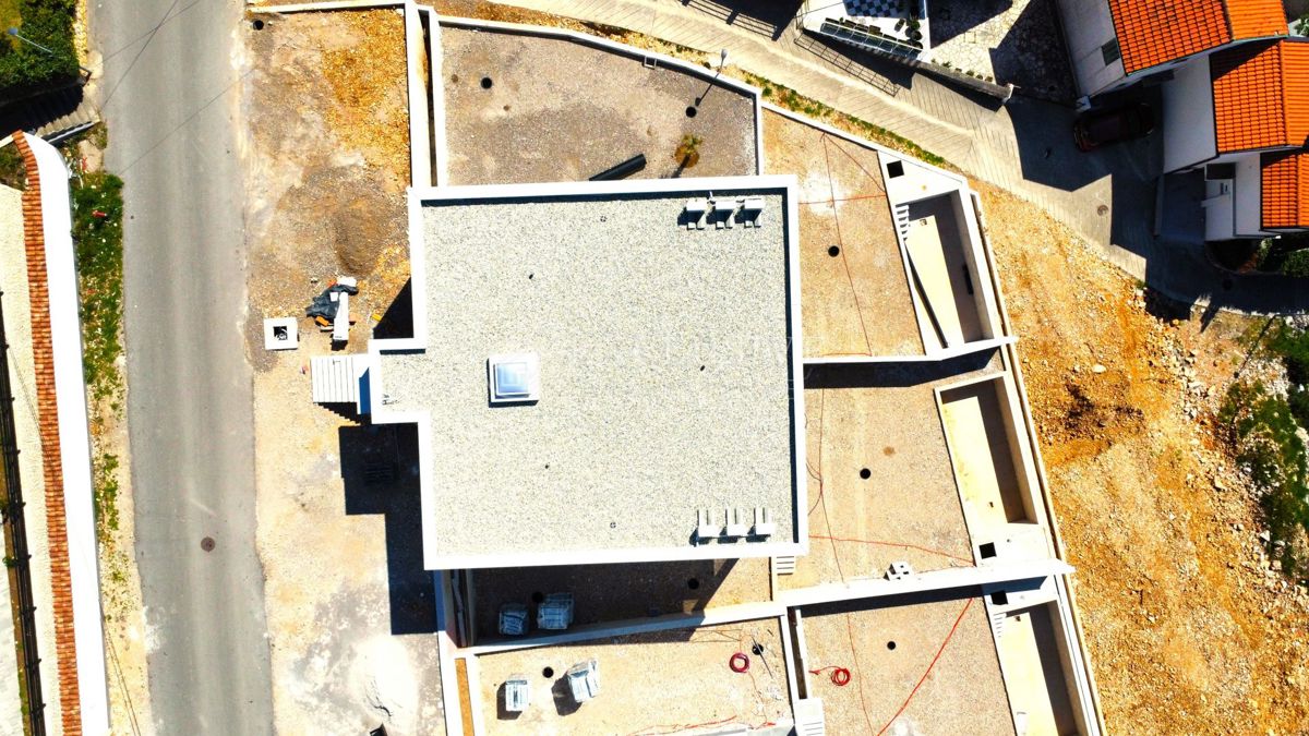 Hiša Crikvenica, 400m2
