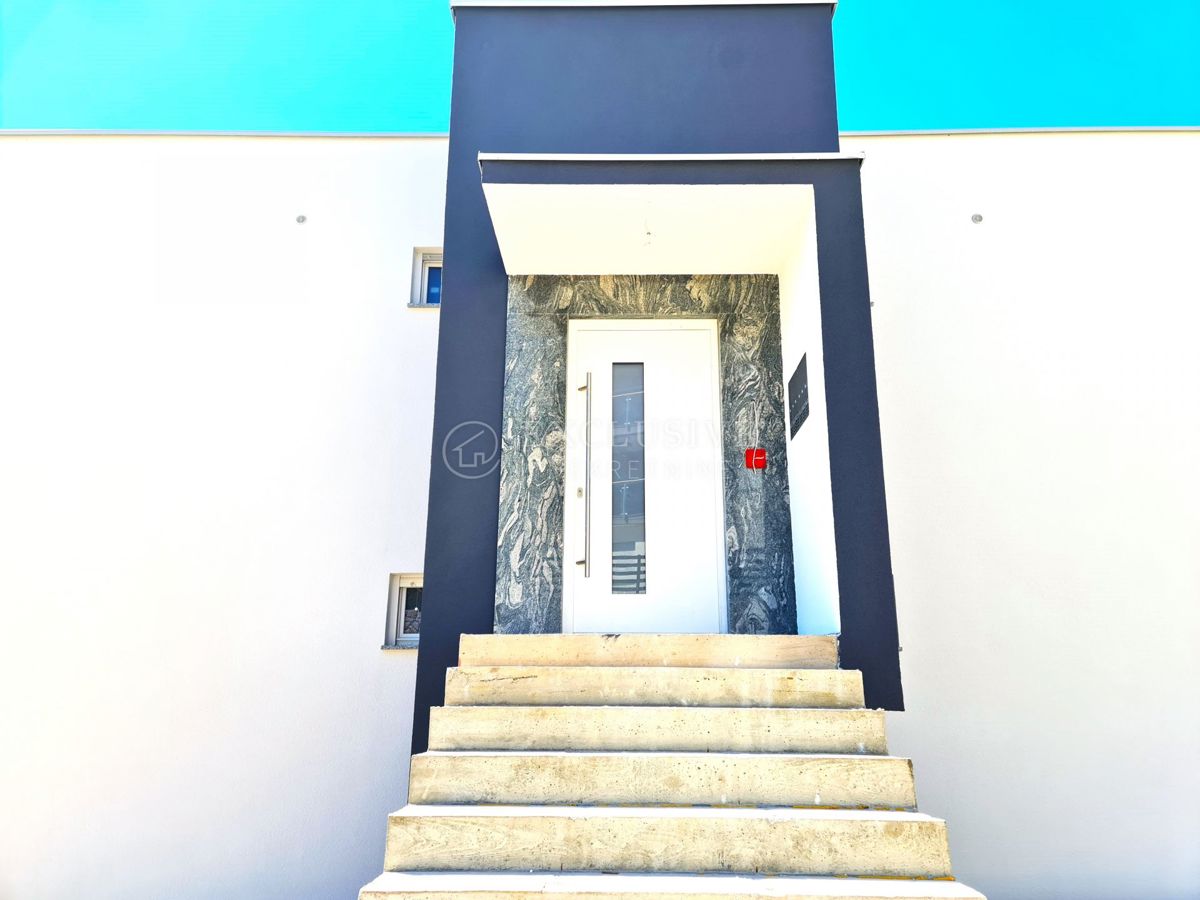 Hiša Crikvenica, 400m2
