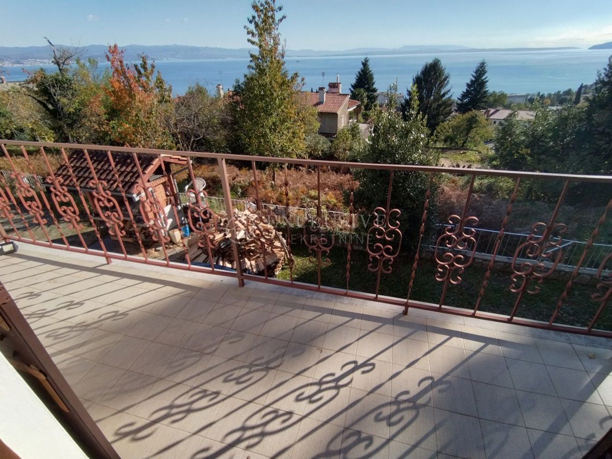 Stanovanje Lovran, 121m2