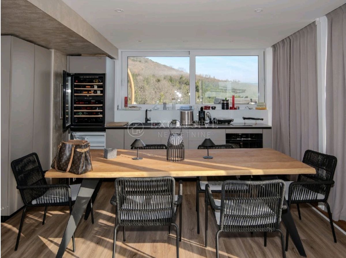 Stanovanje Opatija - Centar, Opatija, 200m2