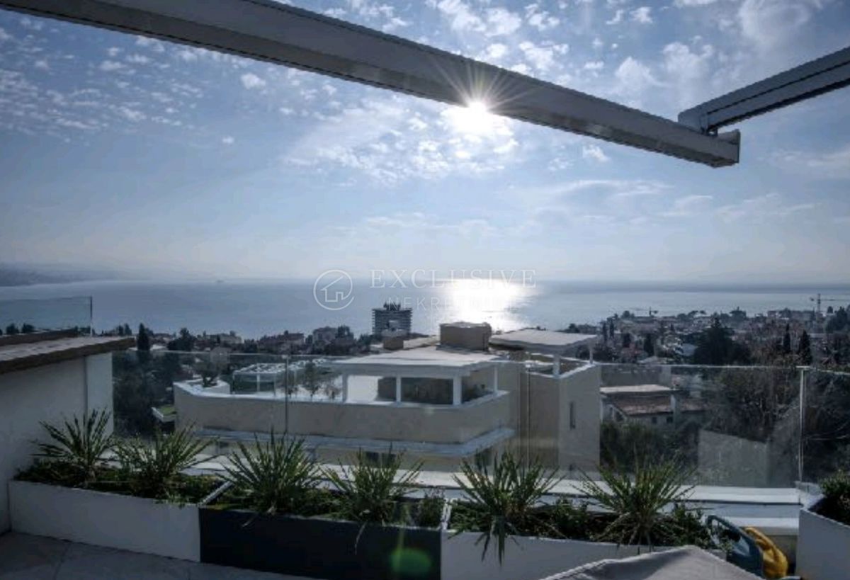 Stanovanje Opatija - Centar, Opatija, 200m2