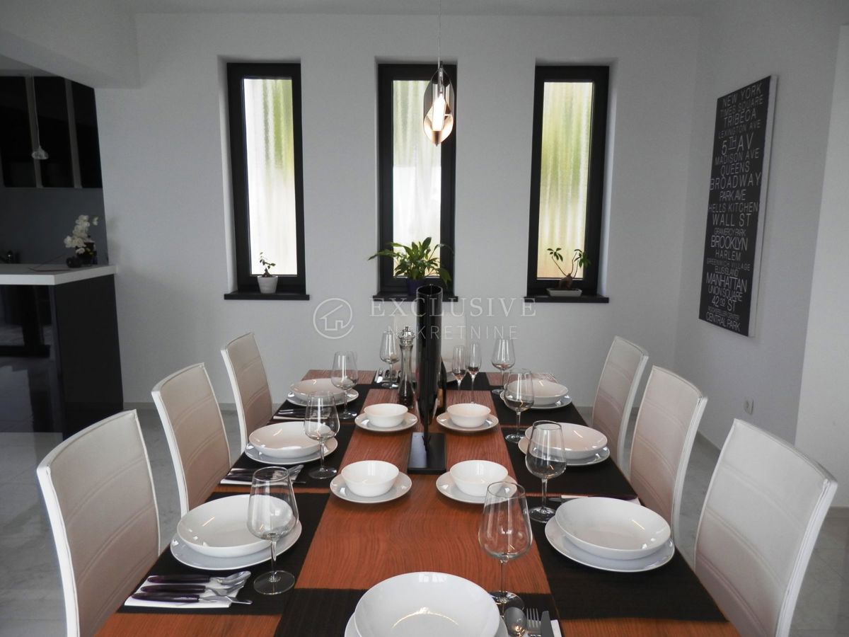 Hiša Rubeši, Kastav, 400m2