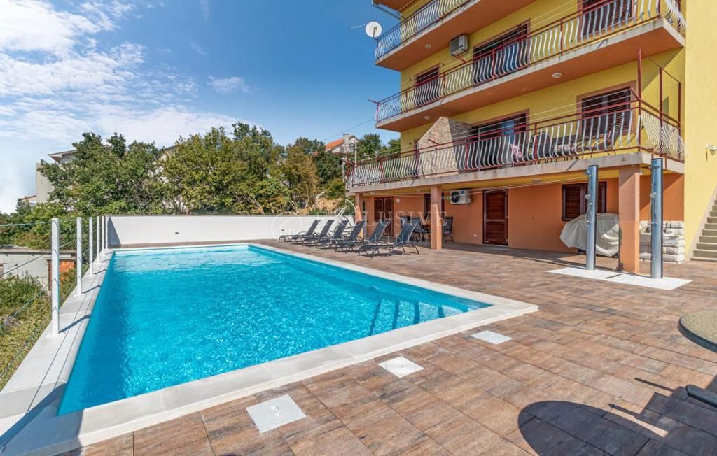 Hiša Crikvenica, 800m2