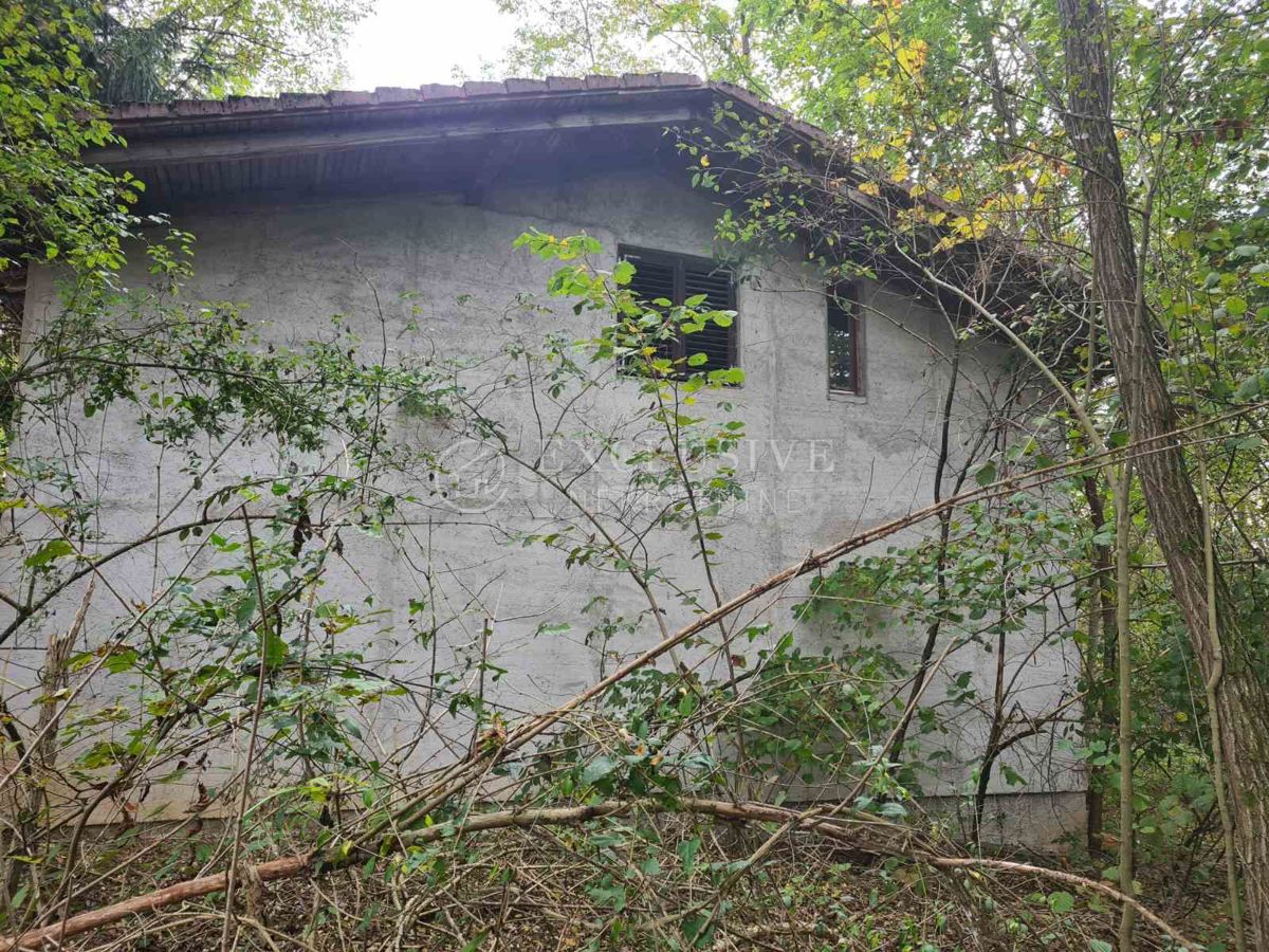 Zemljišče Bosiljevo, 1.517,79m2