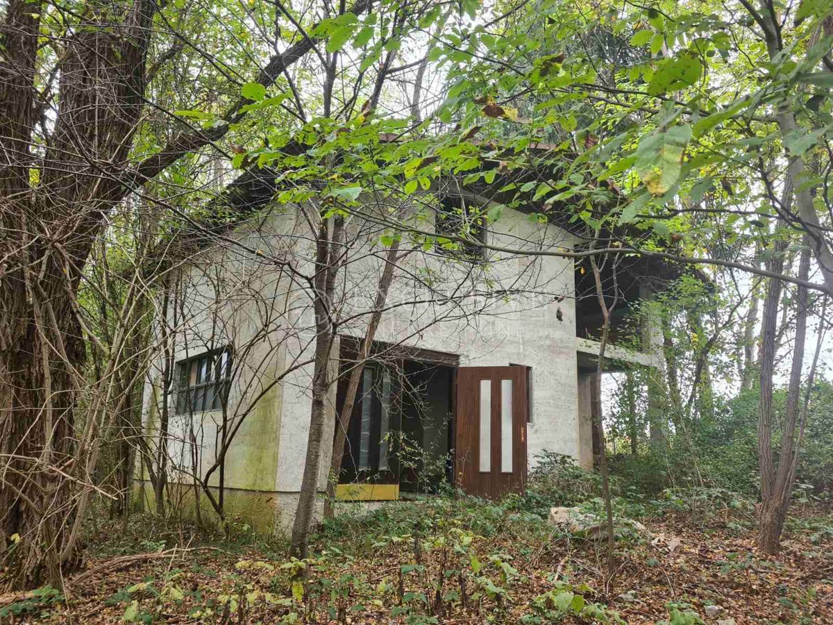 Zemljišče Bosiljevo, 1.517,79m2