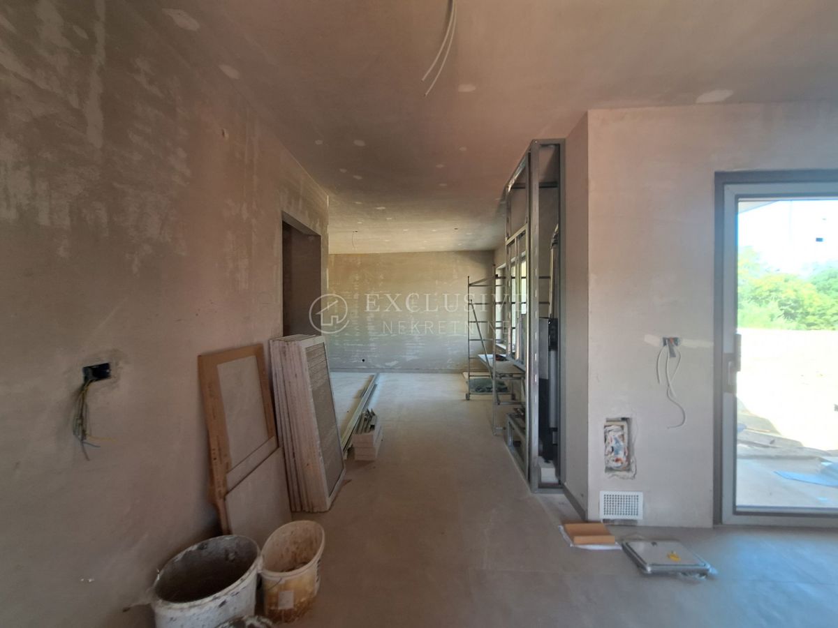 Hiša Malinska, Malinska-Dubašnica, 105m2