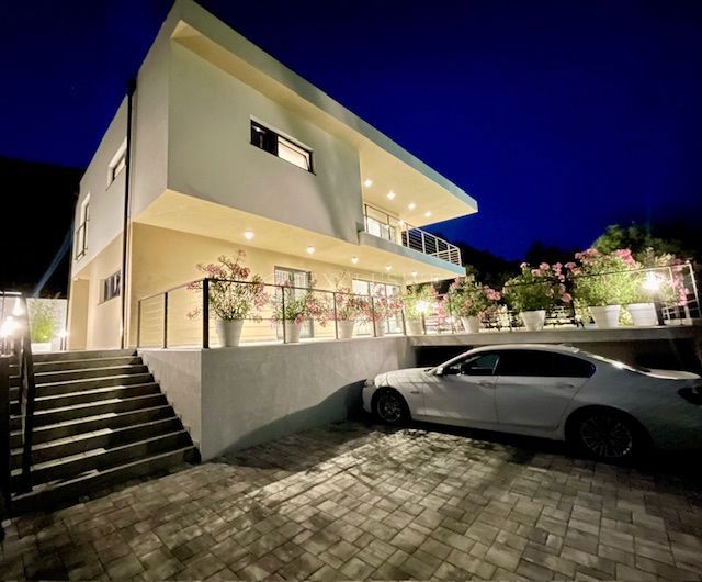 Hiša Mošćenička Draga, 190m2