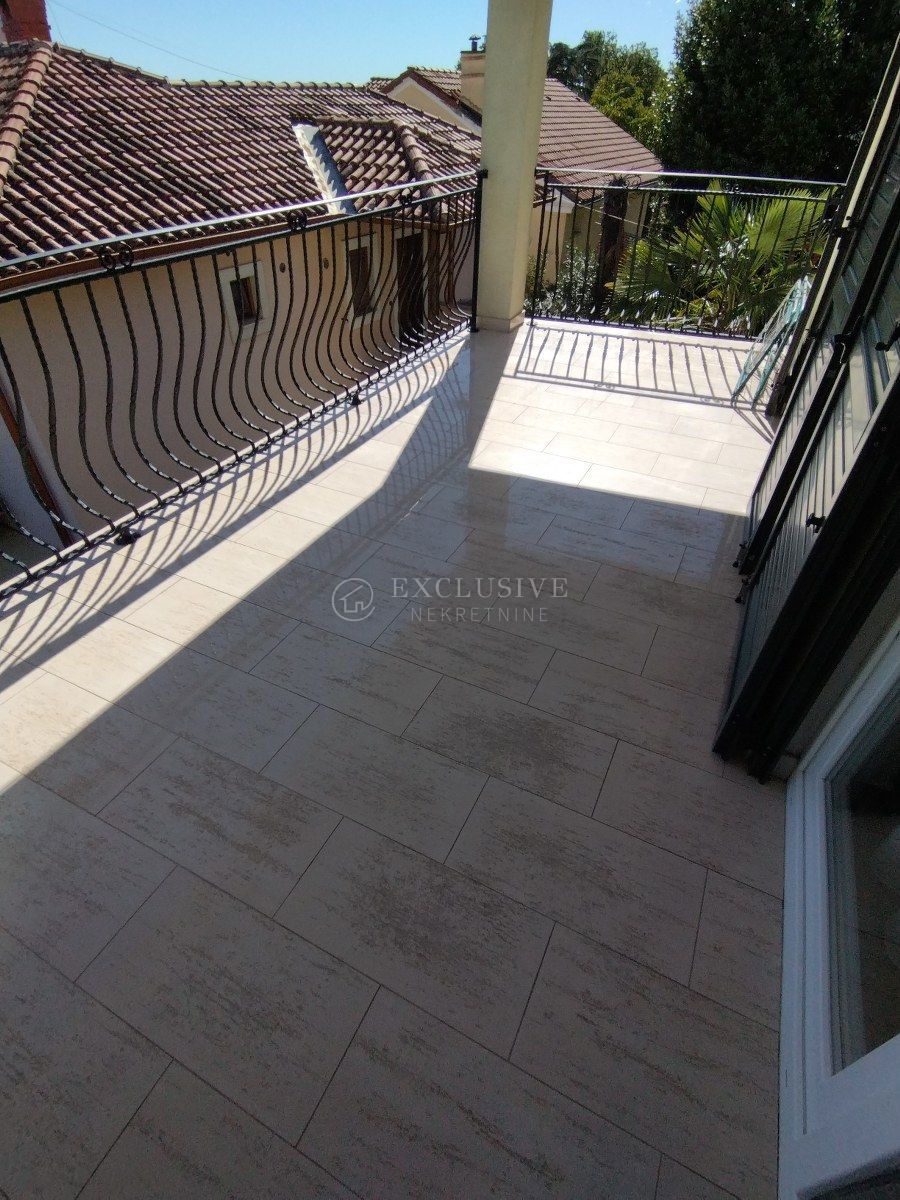 Stanovanje Opatija - Centar, Opatija, 79m2