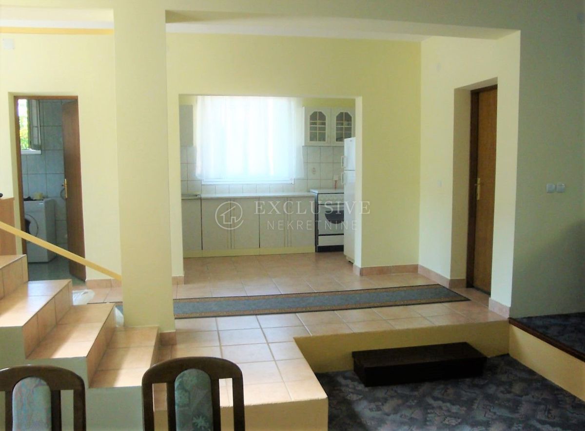 Hiša Crikvenica, 200m2