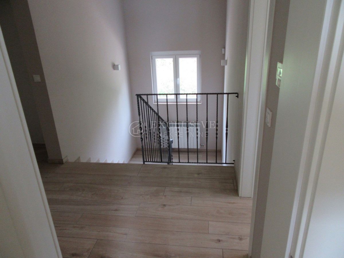 Hiša Poljane, Opatija - Okolica, 275m2