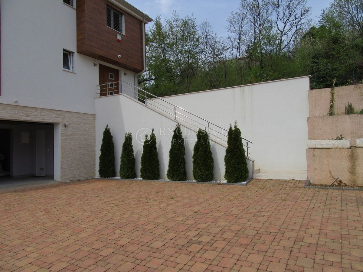 Hiša Poljane, Opatija - Okolica, 275m2
