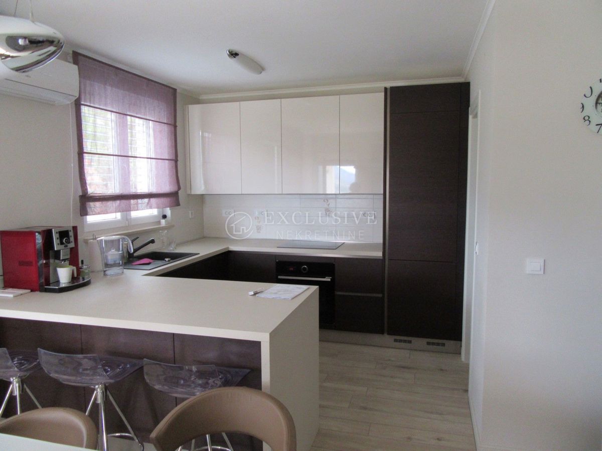 Hiša Poljane, Opatija - Okolica, 275m2