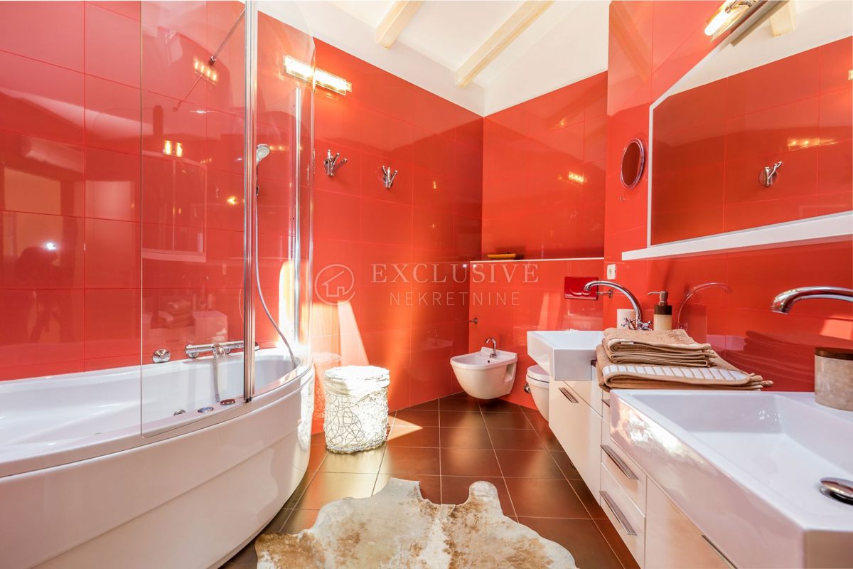 Stanovanje Opatija - Centar, Opatija, 222m2