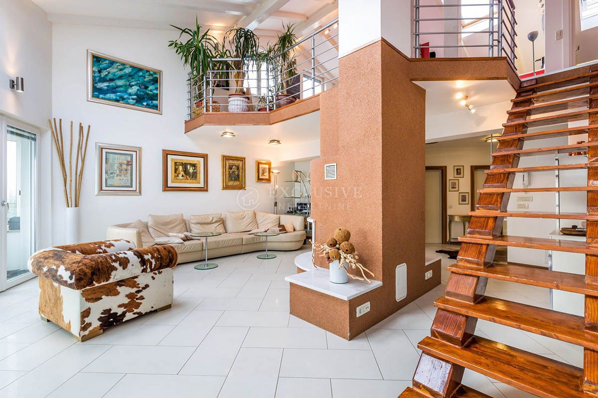 Stanovanje Opatija - Centar, Opatija, 222m2