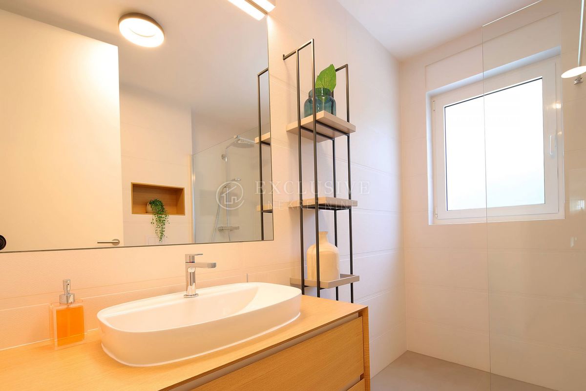 Stanovanje Ičići, Opatija - Okolica, 100m2