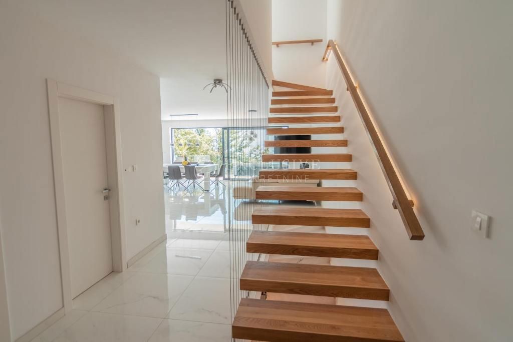 Hiša Pobri, Opatija - Okolica, 250m2