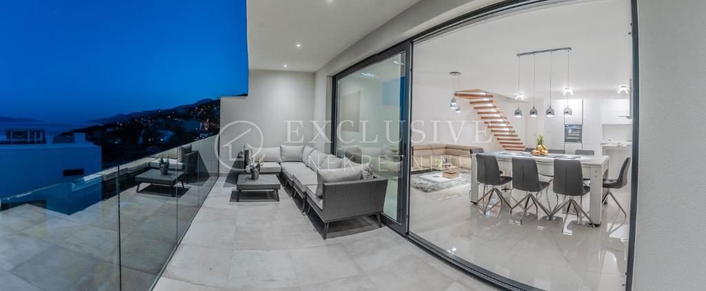 Hiša Pobri, Opatija - Okolica, 250m2