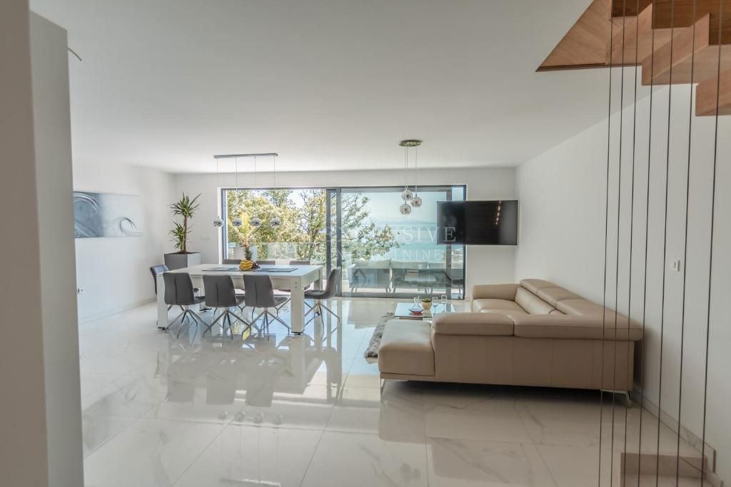 Hiša Pobri, Opatija - Okolica, 250m2
