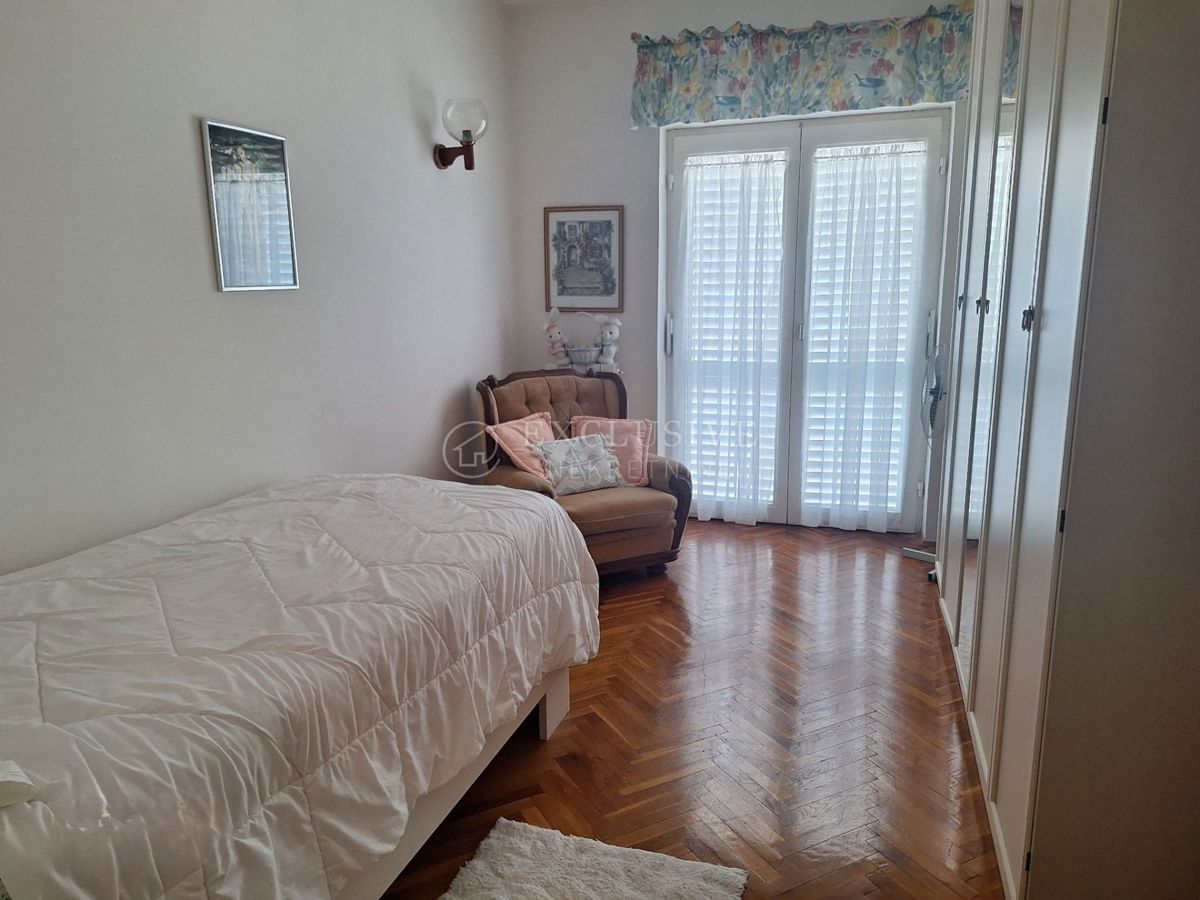 Hiša Crikvenica, 250m2
