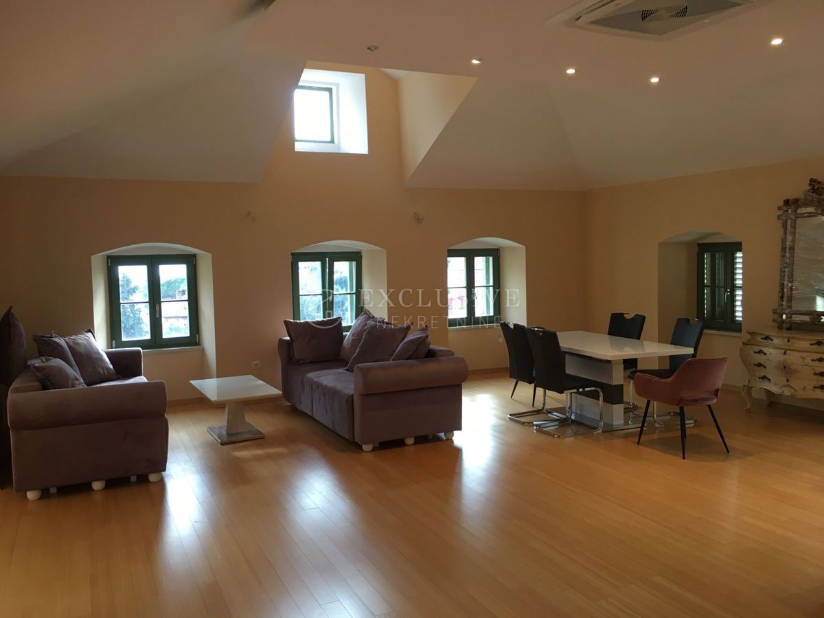 Stanovanje Opatija - Centar, Opatija, 180m2