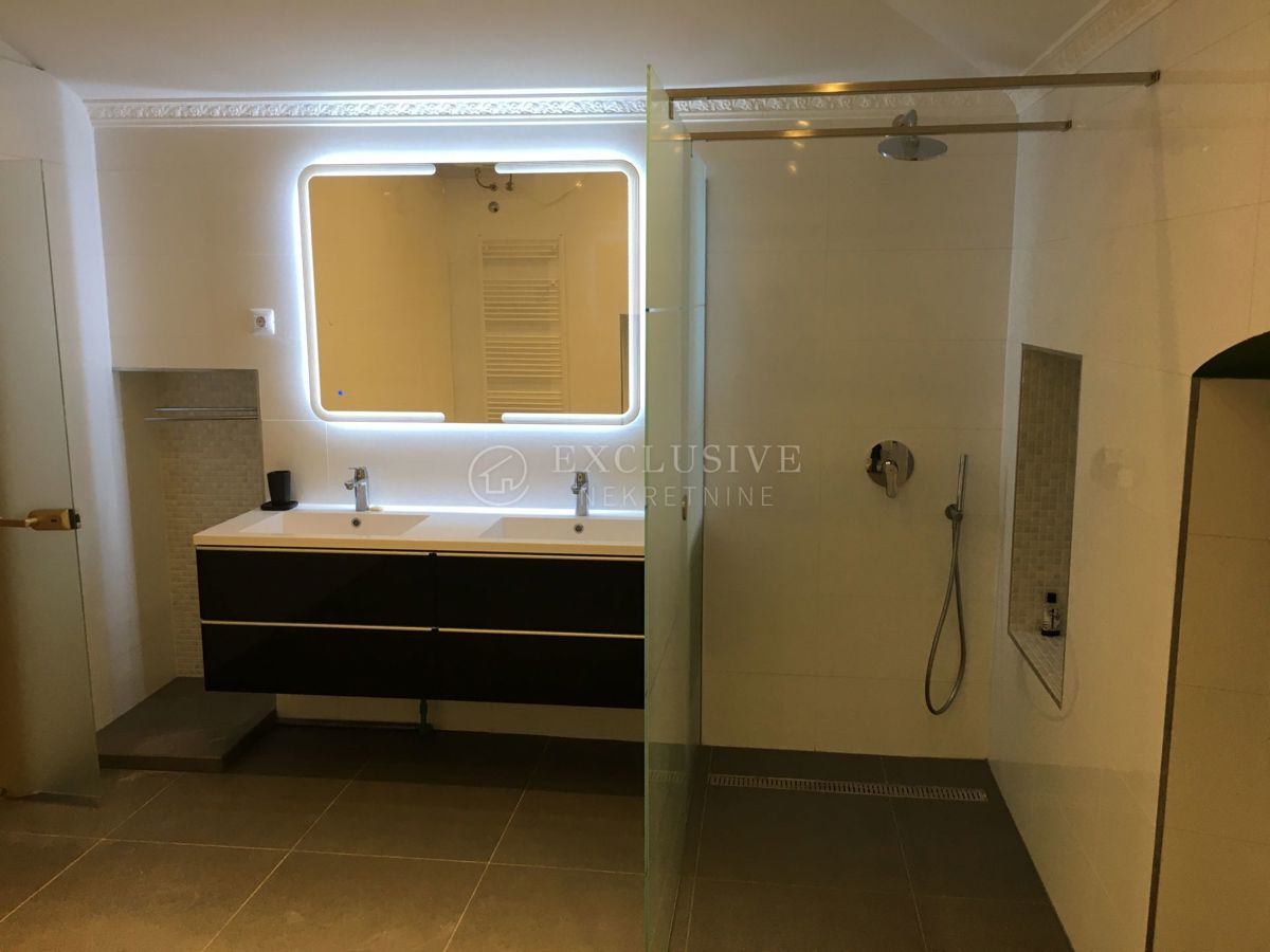 Stanovanje Opatija - Centar, Opatija, 180m2