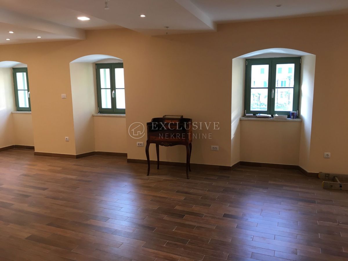 Stanovanje Opatija - Centar, Opatija, 180m2