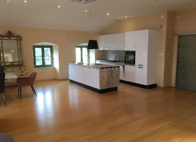 Stanovanje Opatija - Centar, Opatija, 180m2