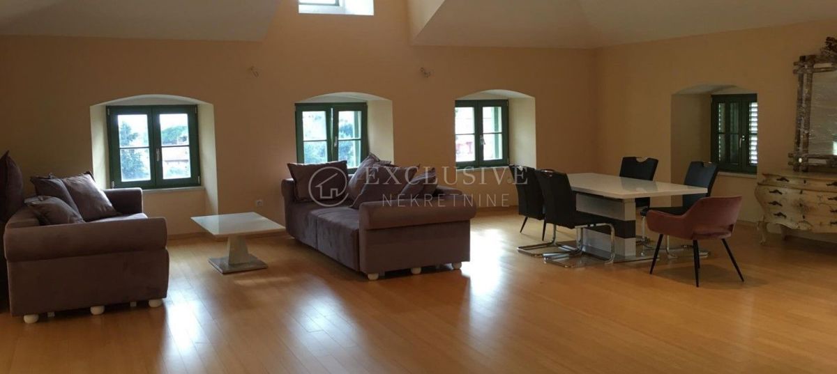 Stanovanje Opatija - Centar, Opatija, 180m2