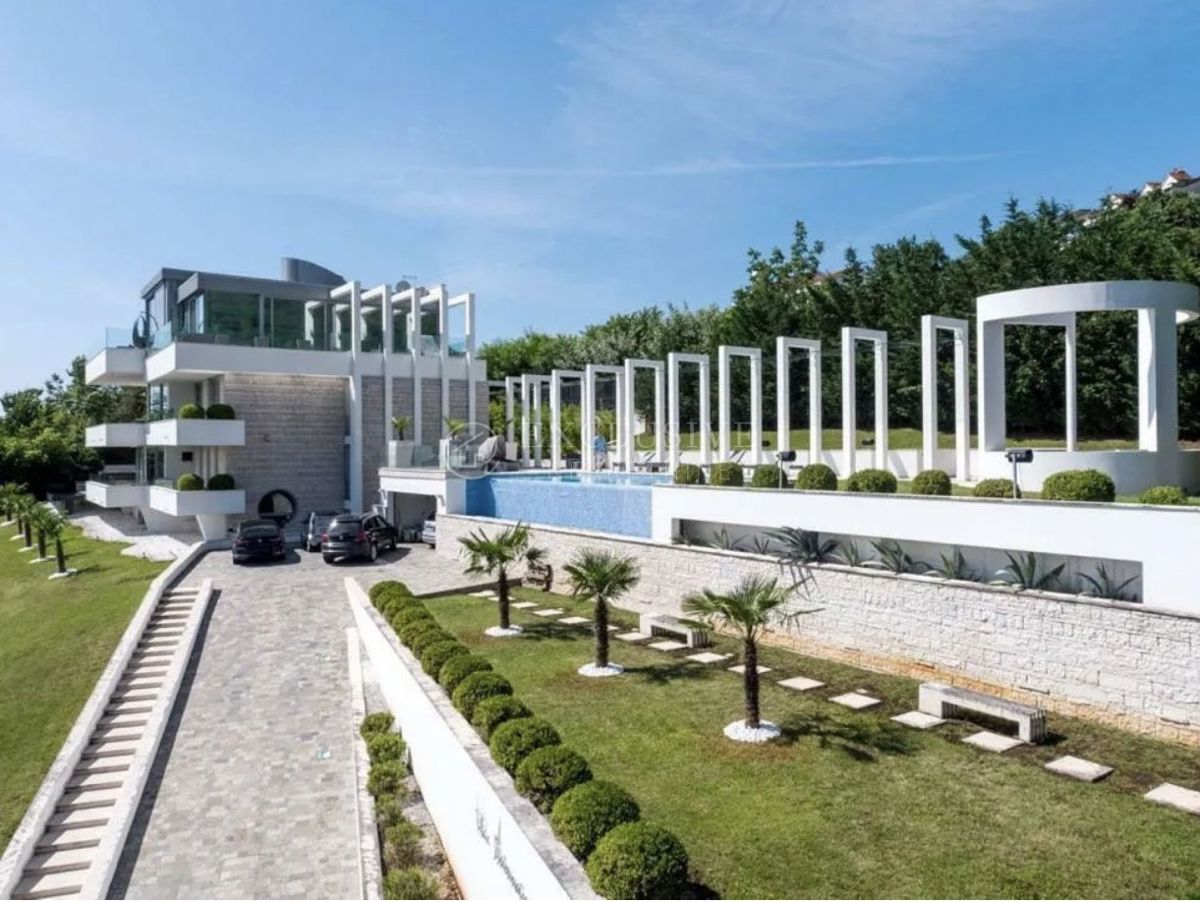 Hiša Ičići, Opatija - Okolica, 600m2