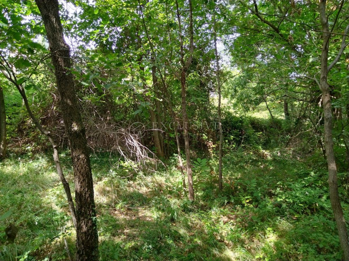 Zemljišče Lovran, 1.268m2
