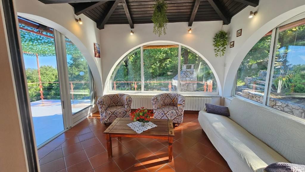 Hiša Sveta Jelena, Mošćenička Draga, 200m2
