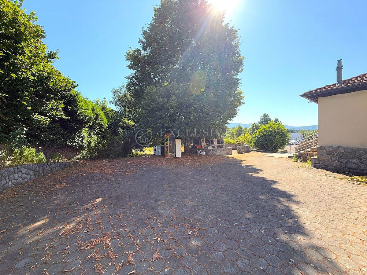 Poslovni prostor Šapjane, Matulji, 780m2