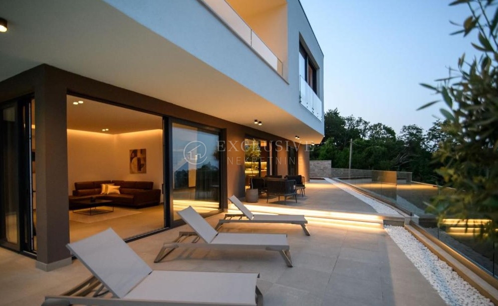 Hiša Medveja, Lovran, 235m2