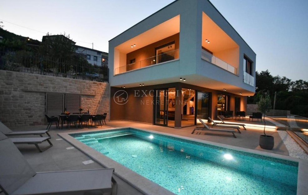 Hiša Medveja, Lovran, 235m2