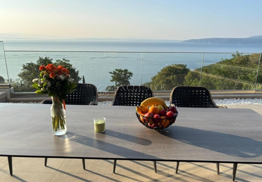 Hiša Medveja, Lovran, 235m2