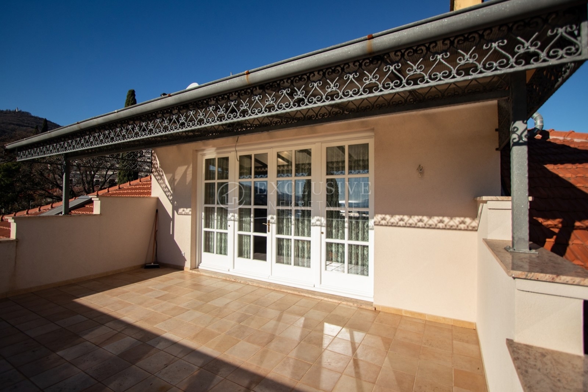 Stanovanje Opatija - Centar, Opatija, 350m2