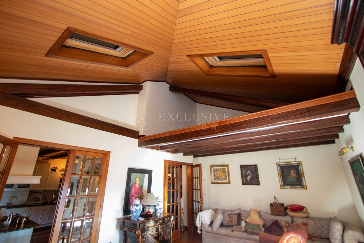 Stanovanje Opatija - Centar, Opatija, 350m2